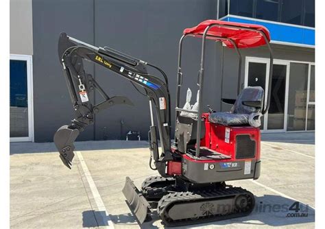 uhi mini excavator|ume12 mini excavator.